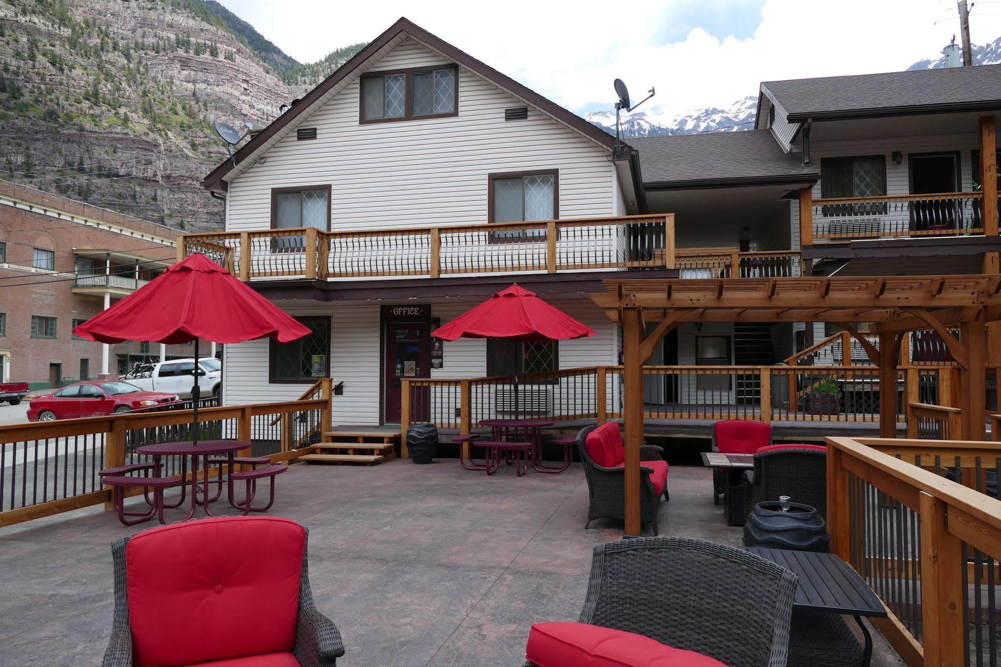 Matterhorn Inn Юрей Екстериор снимка